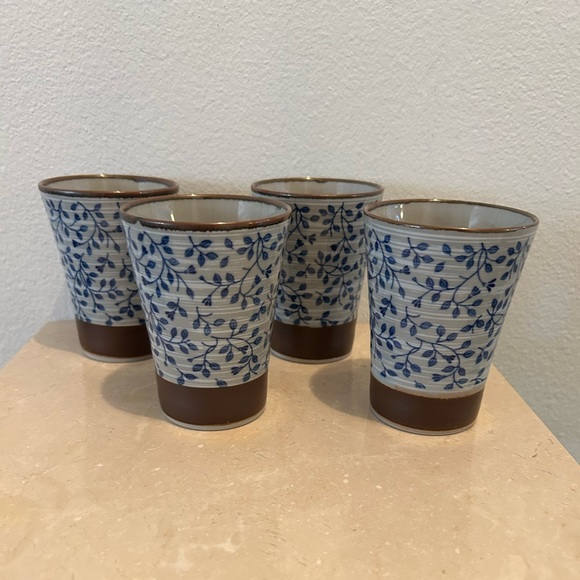 Set of 4 Japanese Tea Cups. Like new. - Picture 2 of 8